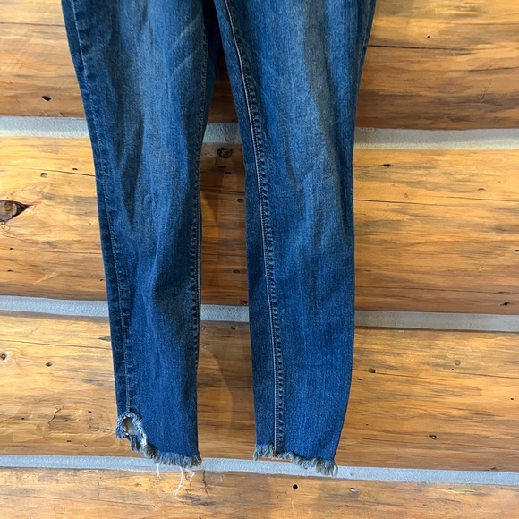 Lucky Brand Lola Skinny Jean - Picture 2 of 4